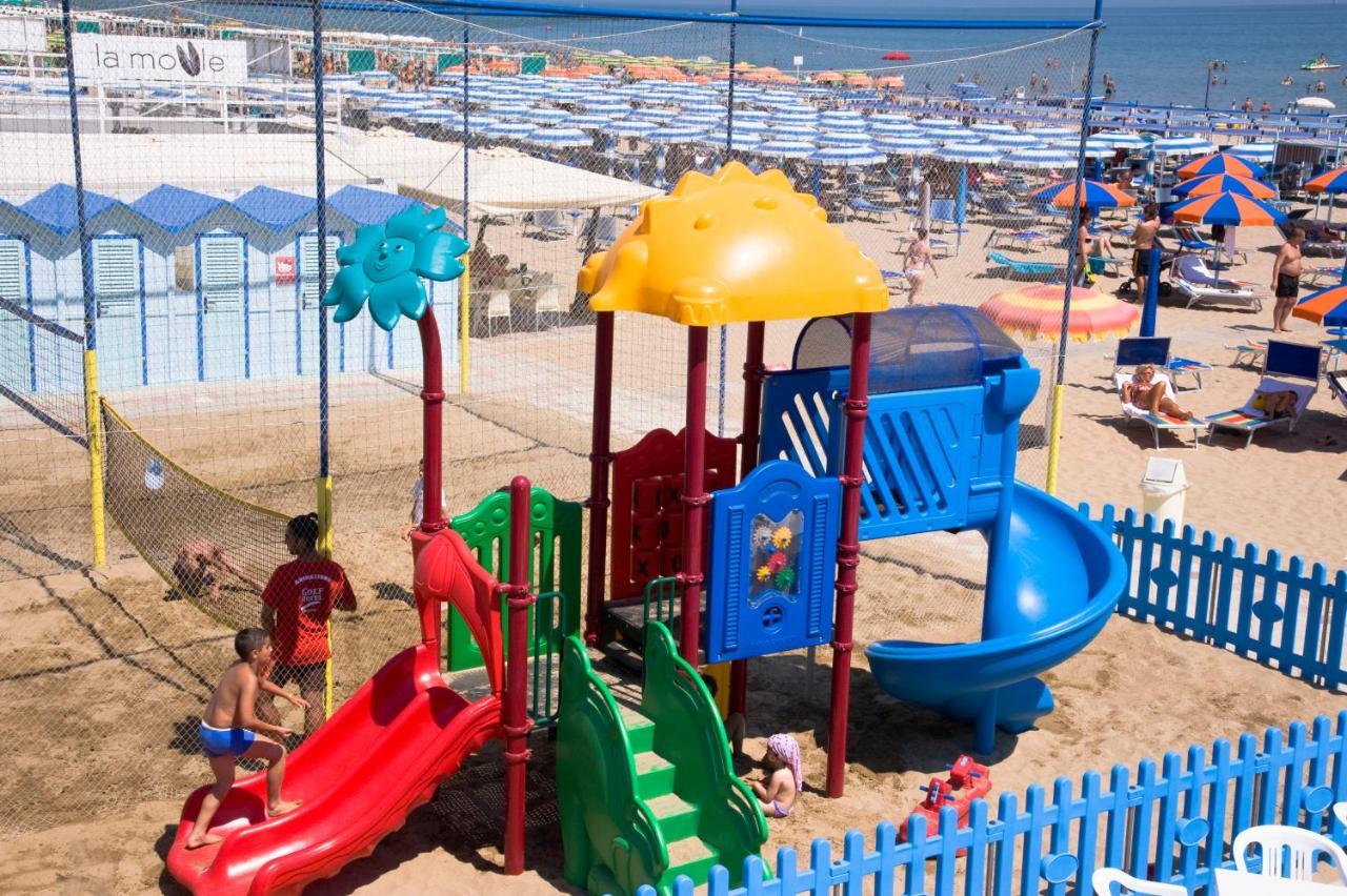 Hotel Maris Stella Риччоне Экстерьер фото