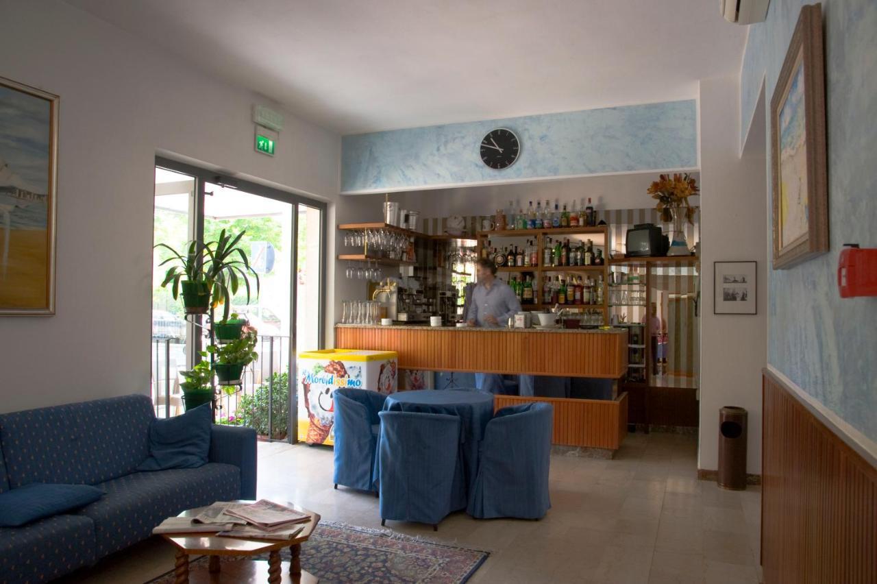 Hotel Maris Stella Риччоне Экстерьер фото