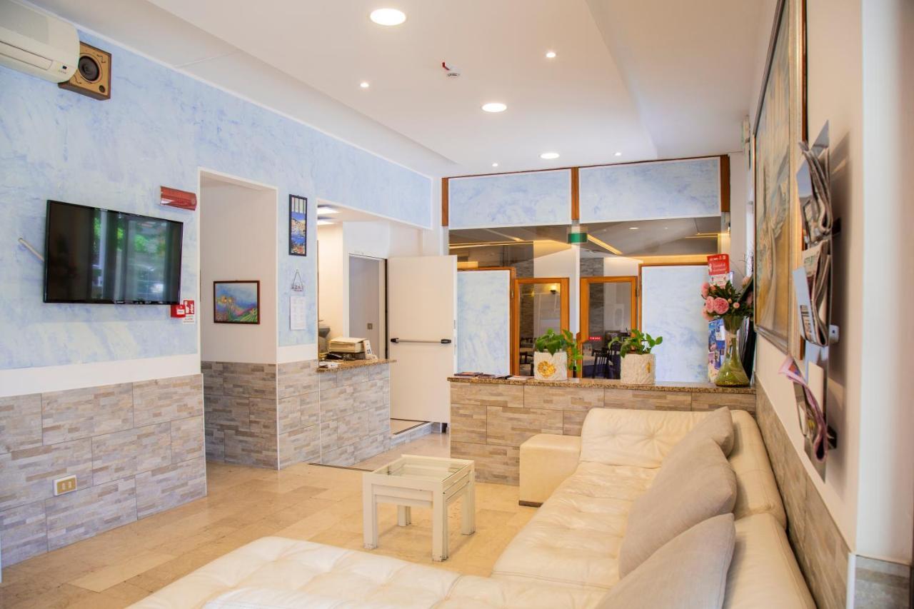 Hotel Maris Stella Риччоне Экстерьер фото