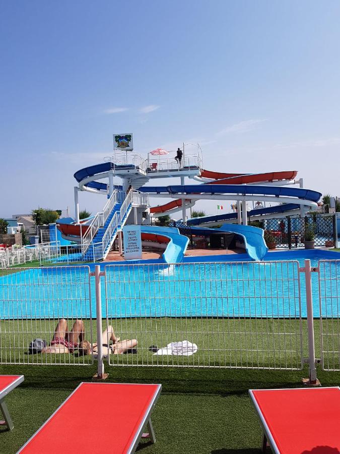 Hotel Maris Stella Риччоне Экстерьер фото
