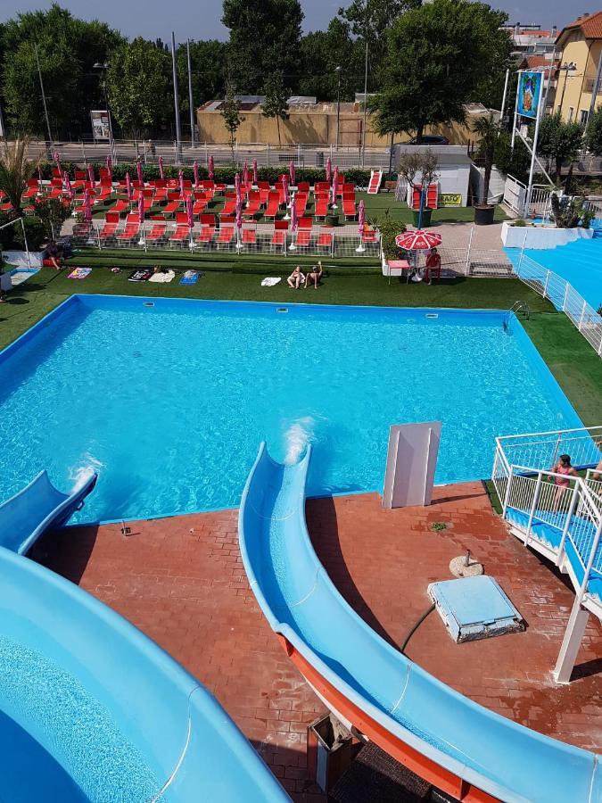Hotel Maris Stella Риччоне Экстерьер фото